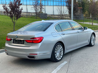 BMW 7 Series foto 2