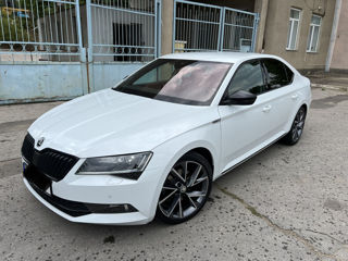 Skoda Superb foto 4