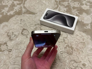 iPhone 15 Pro 128GB White Titanium foto 5