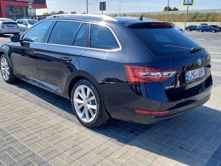 Skoda Superb foto 4