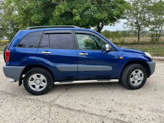 Toyota Rav 4 foto 8