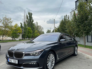 BMW 7 Series foto 1