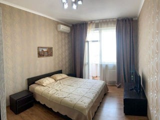 Apartament cu 2 camere, 64 m², Centru, Chișinău foto 2