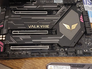 i7 12700k, Z690A Valkyrie, 64 GB DDR4 4000 MHZ (2x32) foto 2