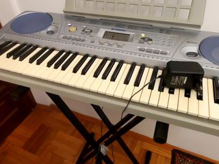 Yamaha psr-273 foto 2