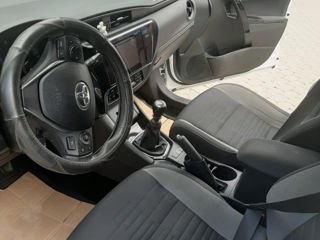 Toyota Auris foto 5