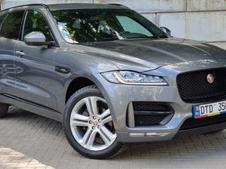 Jaguar F-PACE foto 1