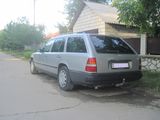 Mercedes Series (W124) foto 2