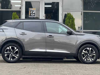 Peugeot 2008 foto 8