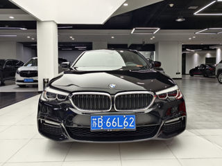 BMW 5 Series foto 3