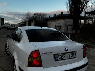 Volkswagen Passat foto 3