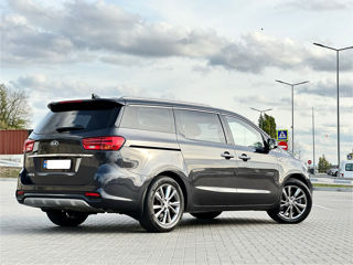 KIA Carnival foto 5