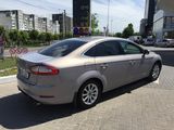 Ford Mondeo foto 1