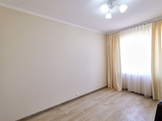 Apartament cu 4 camere, 85 m², Botanica, Chișinău foto 7