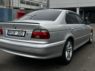 BMW 5 Series foto 5