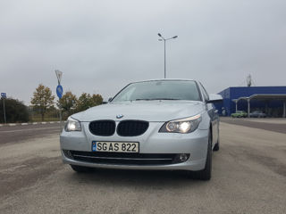 BMW 5 Series фото 8