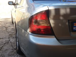 Subaru Legacy foto 4