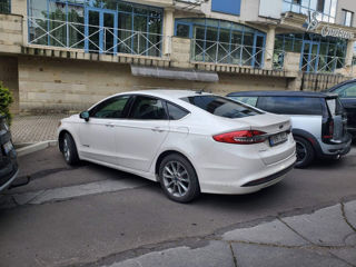 Ford Fusion foto 4