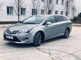 Toyota Avensis foto 2