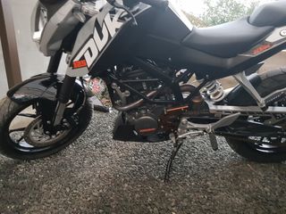 KTM Duke 125 foto 2