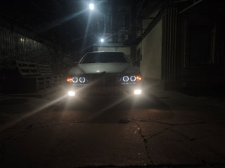 BMW 5 Series foto 4