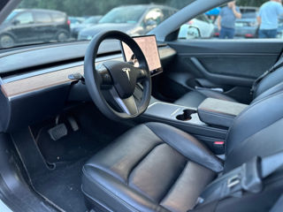 Tesla Model 3 foto 8