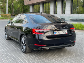 Skoda Superb foto 4