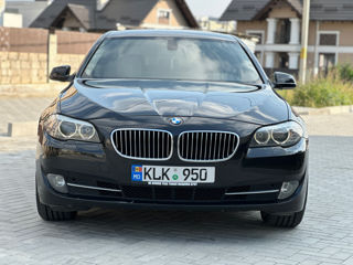 BMW 5 Series foto 2