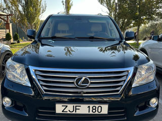 Lexus LX Series