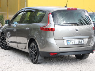 Renault Grand Scenic foto 4