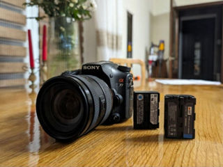 Sony a77