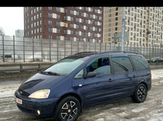 Ford Galaxy foto 2