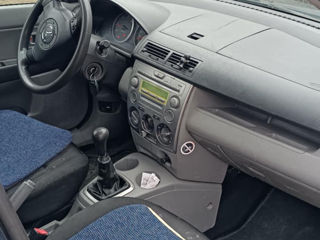 Mazda 2 foto 9