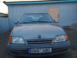 Opel Kadett фото 1