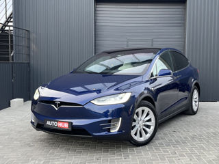 Tesla Model X foto 2