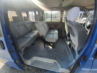 Volkswagen Caravelle foto 6