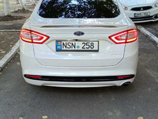 Ford Fusion foto 6