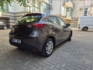 Mazda 2 foto 3