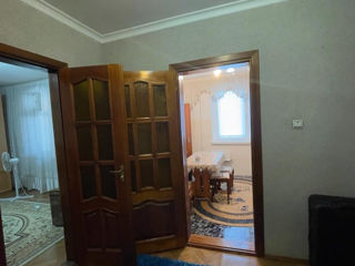 Apartament cu 2 camere, 56 m², Botanica, Chișinău foto 5