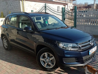 Volkswagen Tiguan foto 2