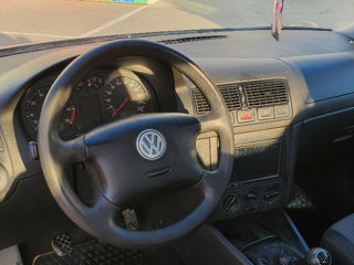 Volkswagen Golf foto 8