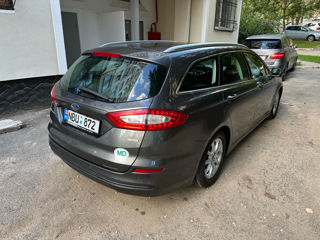 Ford Mondeo foto 6