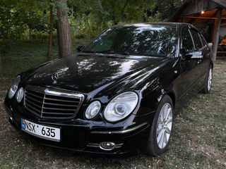 Mercedes E-Class foto 8