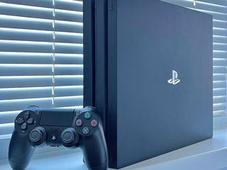 Playstation 4 Pro foto 2