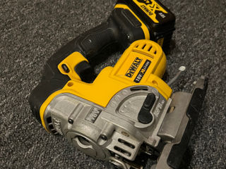 DeWalt DCS 331