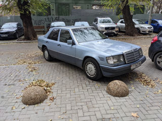 Mercedes Series (W124)