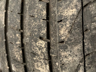 Pirelli 255 40 19 foto 2