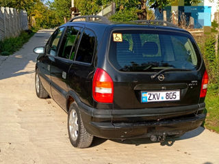 Opel Zafira foto 3