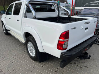 Toyota Hilux foto 4