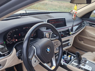 BMW 7 Series foto 7